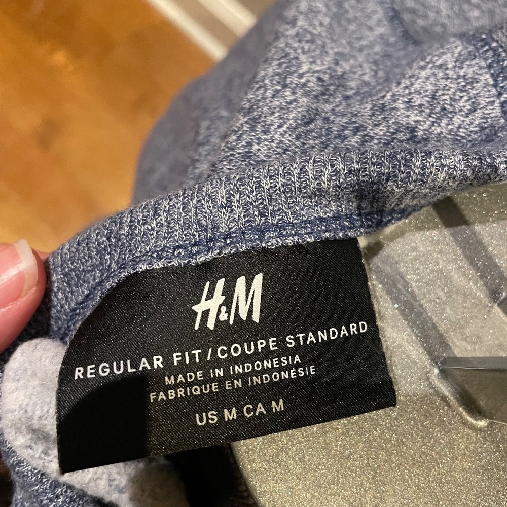 H&M heather Blue/Gray sweatshirt - Picture 5 of 5